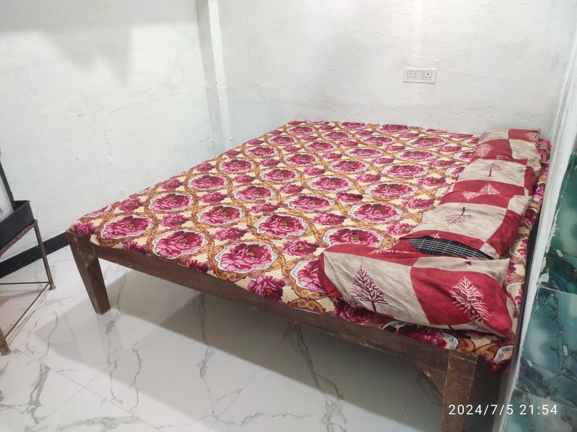 Kuber Bhandari Guest House And Hotel Sehore Экстерьер фото